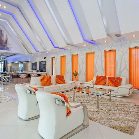 Royale Grand Villa Паттайя Экстерьер фото
