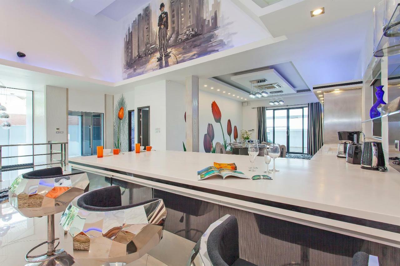 Royale Grand Villa Паттайя Экстерьер фото